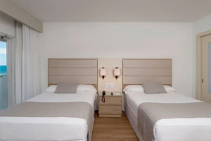 Deluxe Ocean View Rooms at Riu Plaza Miami Beach